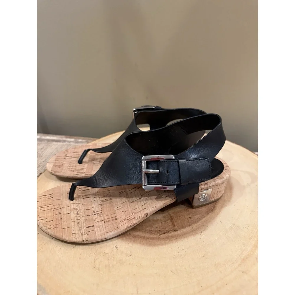 Michael Kors Women's Mk London Buckle Thong Sandal Black Block Heel 6M New - Picture 3 of 14